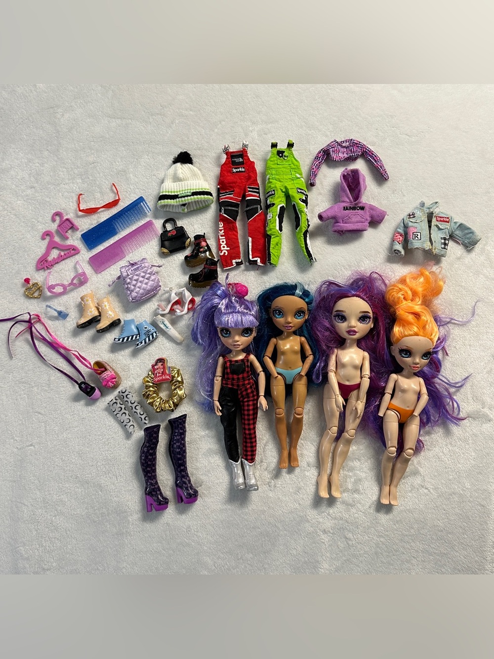 RAINBOW HIGH doll and accessory mixed bundle